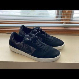 Nike SB Team Classic